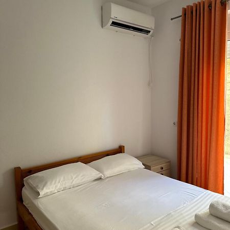 Vila Lemon Tree Sarandë Exterior foto
