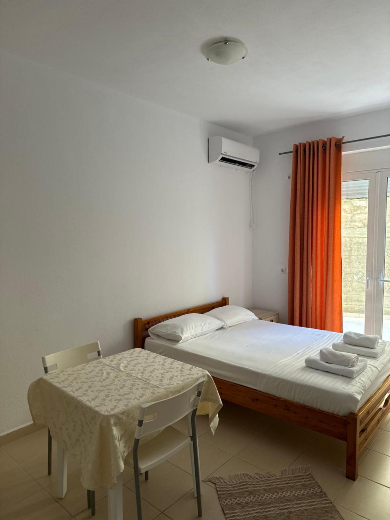 Vila Lemon Tree Sarandë Exterior foto